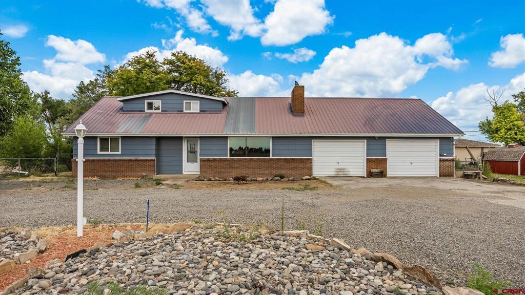 8460 Bobs Road Property Photo 1