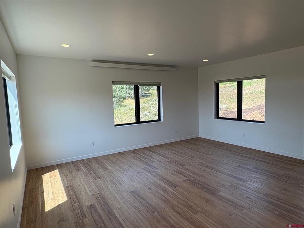 733 Zeligman Property Photo 4