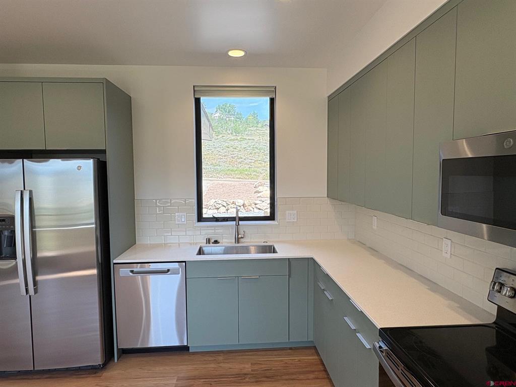 733 Zeligman Property Photo 11