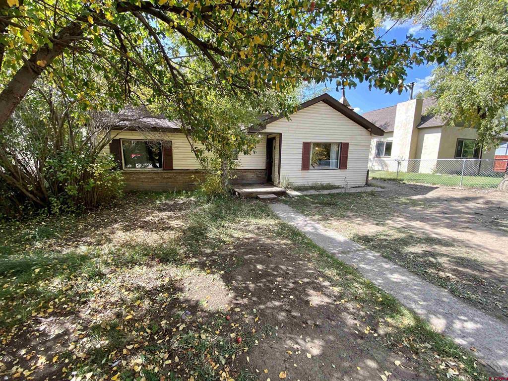 215 S 7th Street Property Photo 2