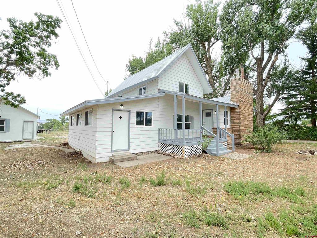 32504 Highway 92 Property Photo 1