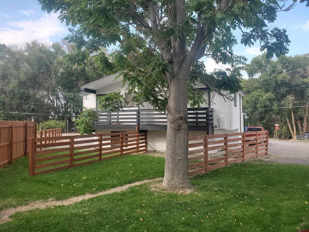 858 Garnet Property Photo 1