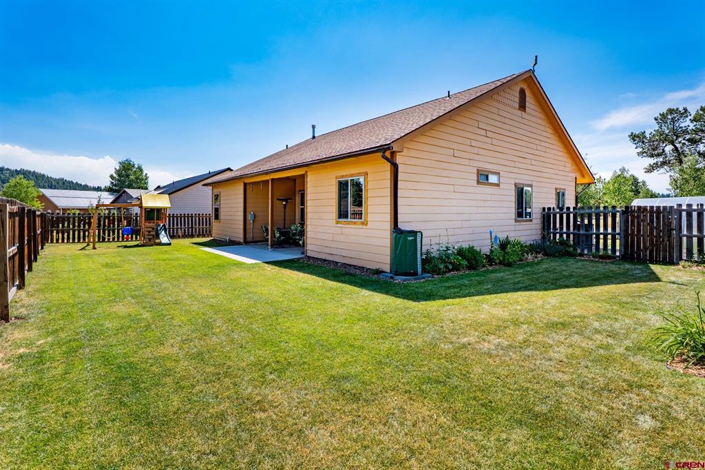 101 Grenadier Place Property Photo 6