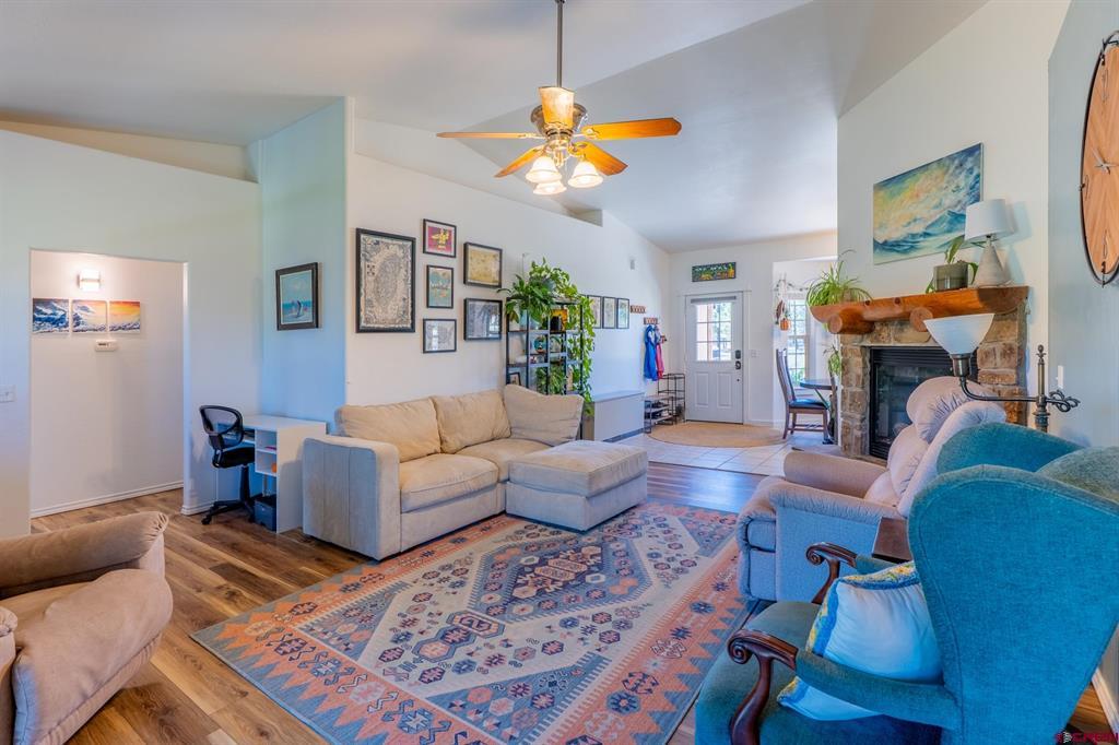 101 Grenadier Place Property Photo 18