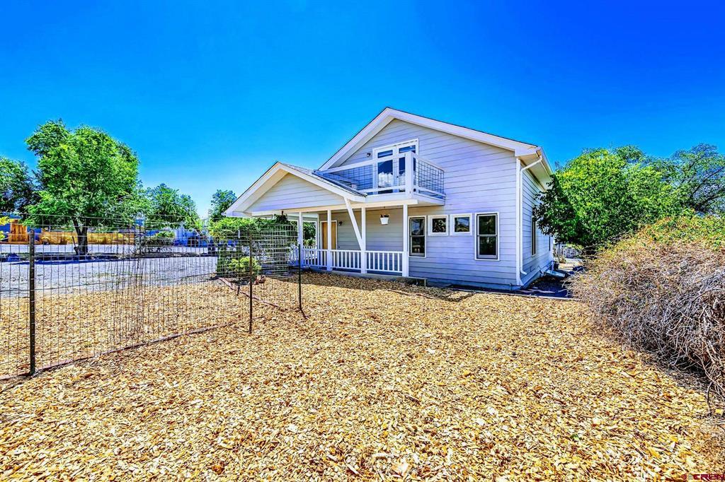 470 Nw Cedar Avenue Property Photo 8