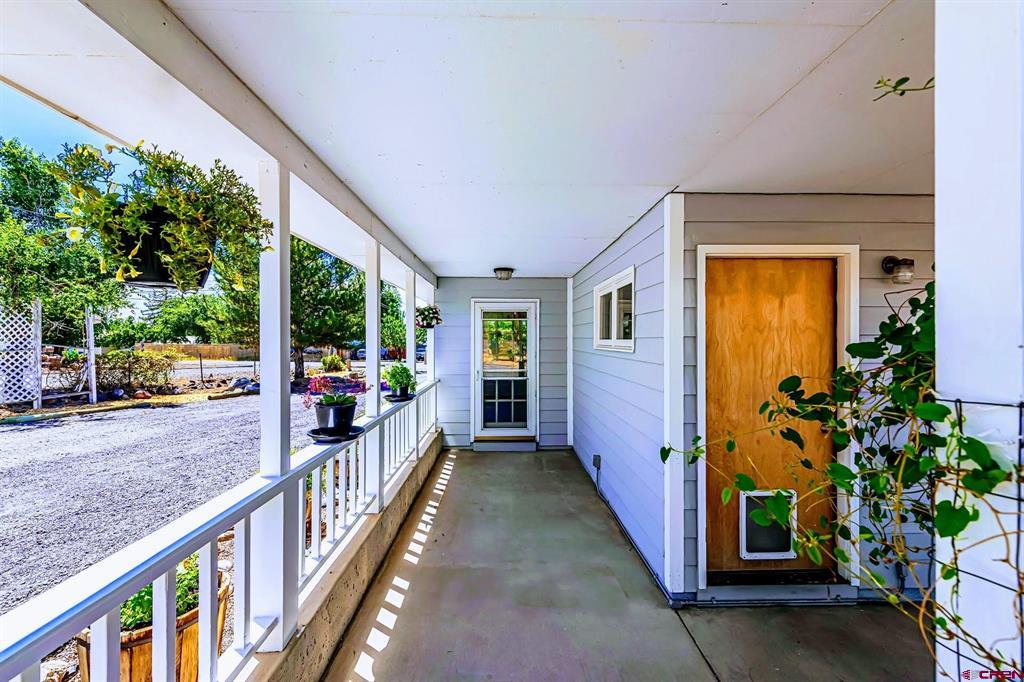 470 Nw Cedar Avenue Property Photo 9