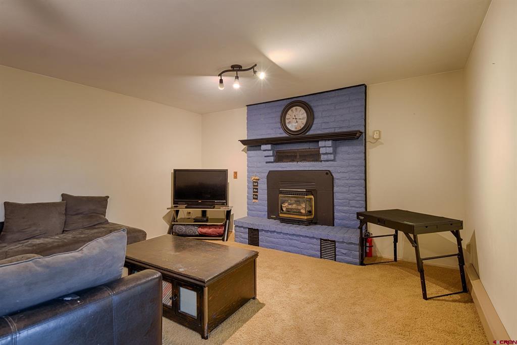 119 Akard Avenue Property Photo 8