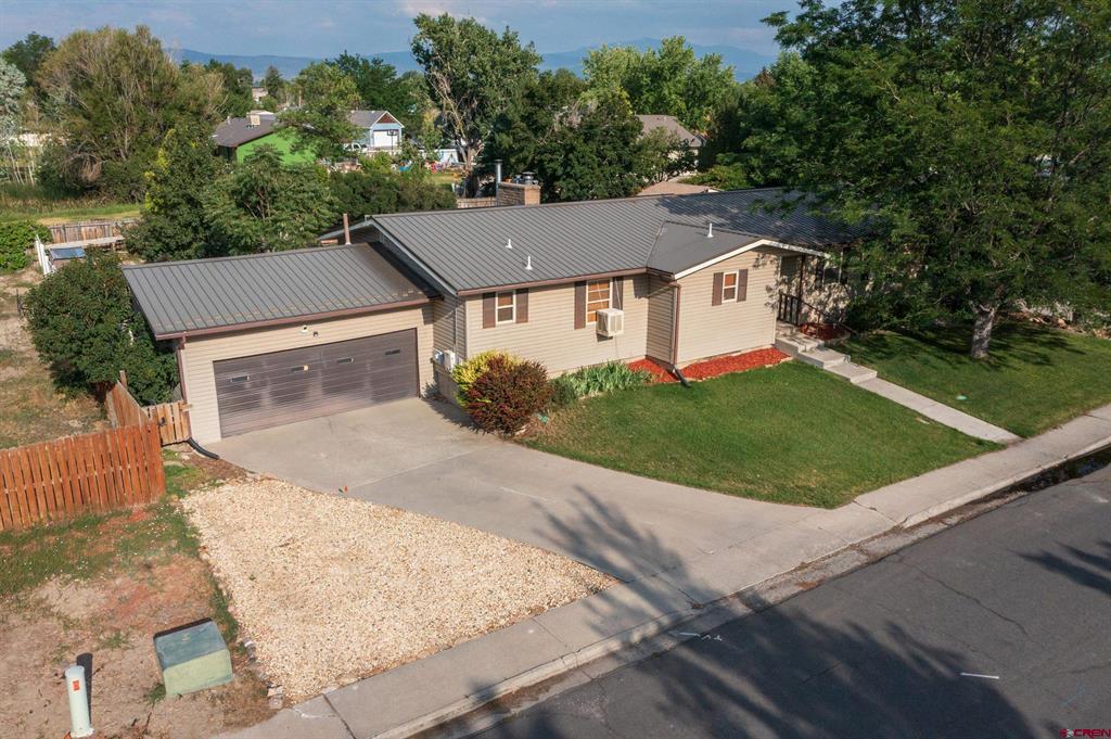 119 Akard Avenue Property Photo 38