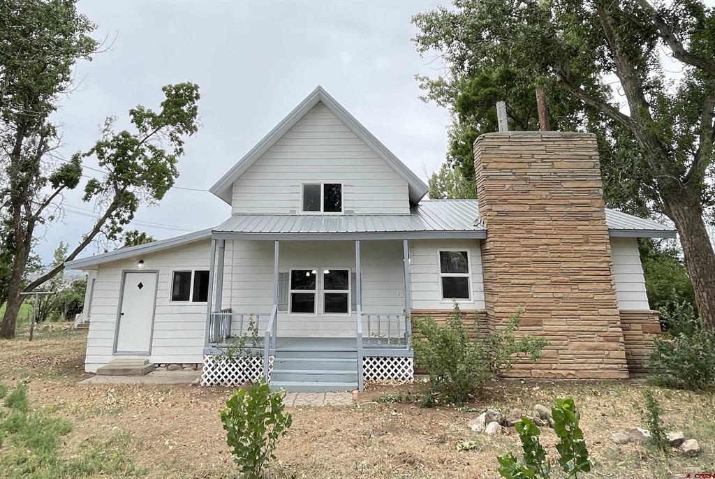 32504 Highway 92 Property Photo 1