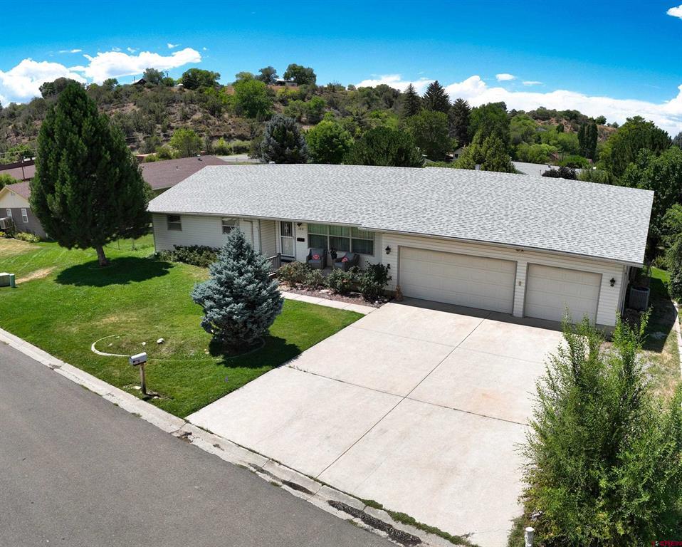 100 Meadowbrook Boulevard Property Photo 19