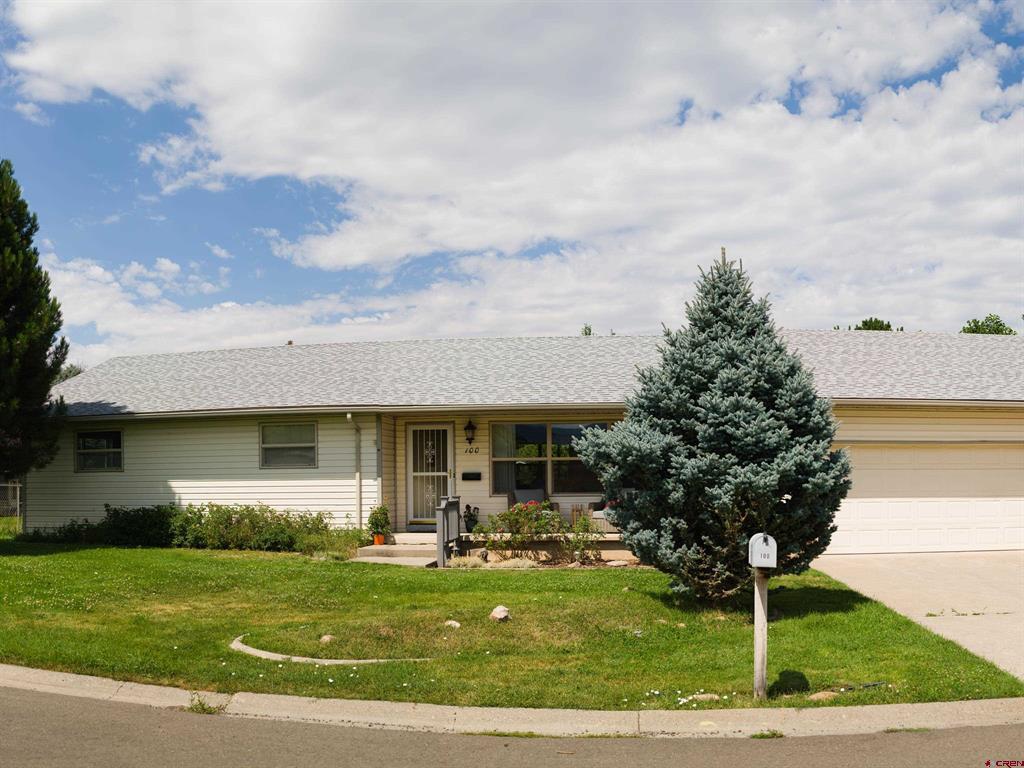 100 Meadowbrook Boulevard Property Photo 20