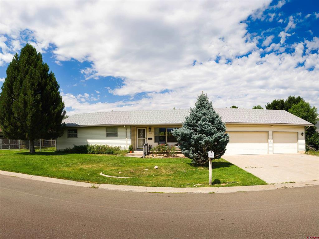 100 Meadowbrook Boulevard Property Photo 22