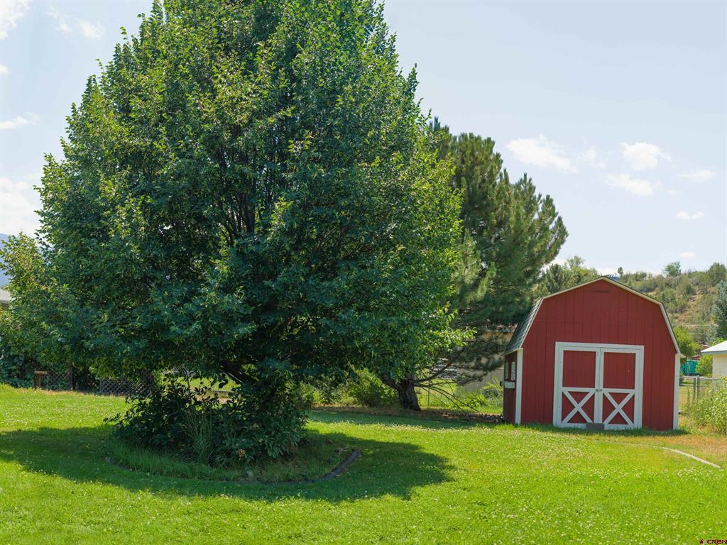 100 Meadowbrook Boulevard Property Photo 24