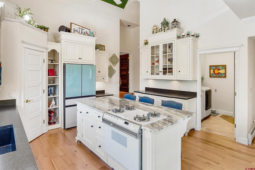 448 Iron King Property Photo 10