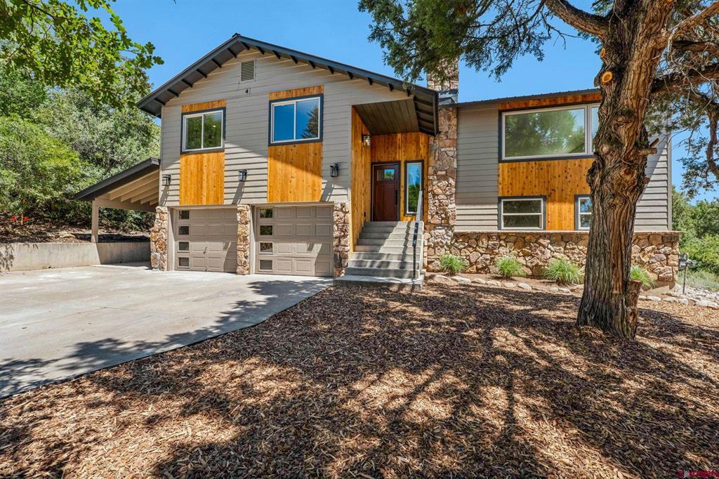4 Woodland Circle Property Photo 1