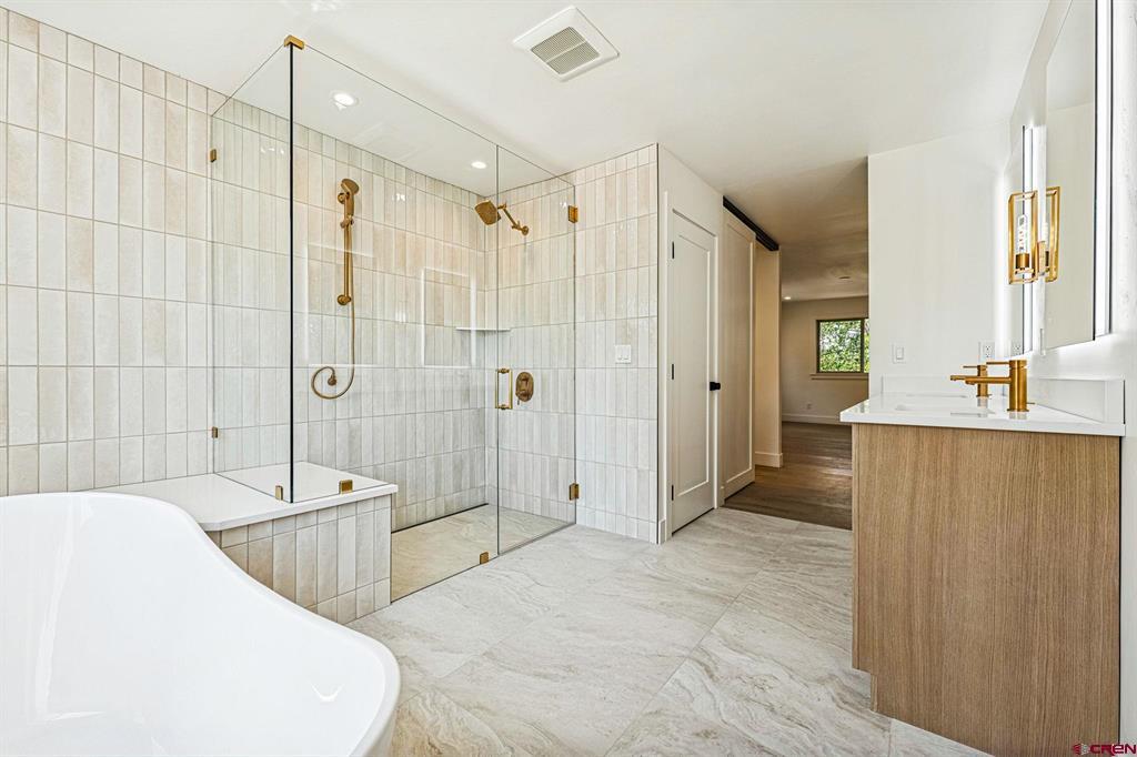 4 Woodland Circle Property Photo 27