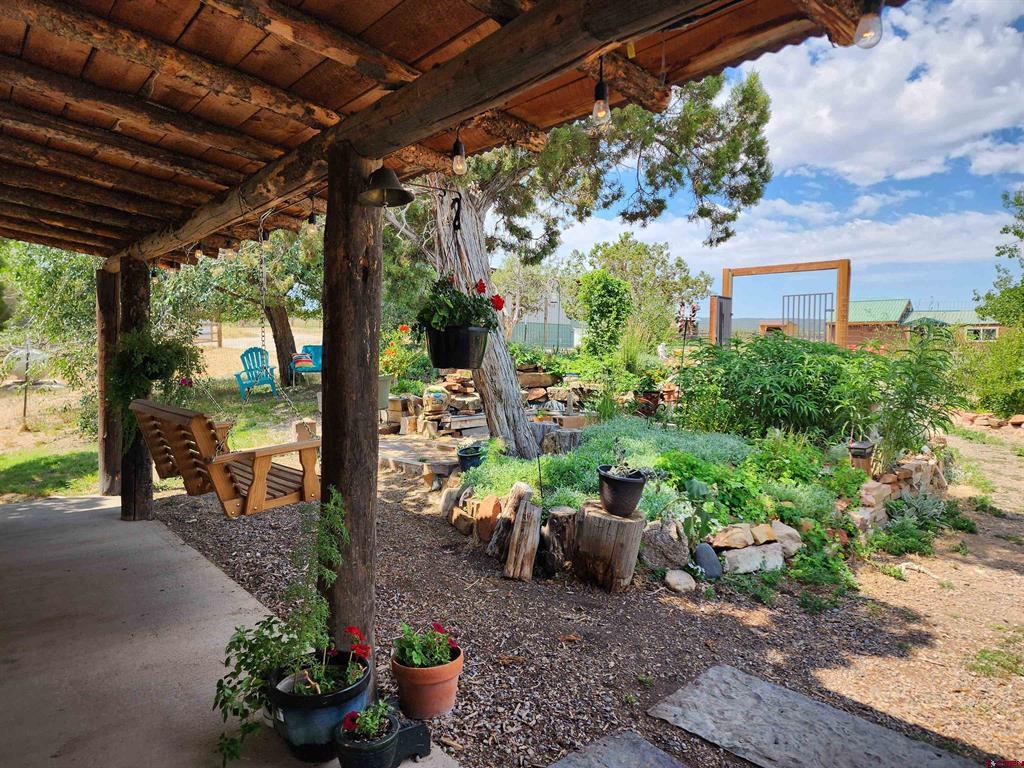 31807 B50 Road Property Photo 4
