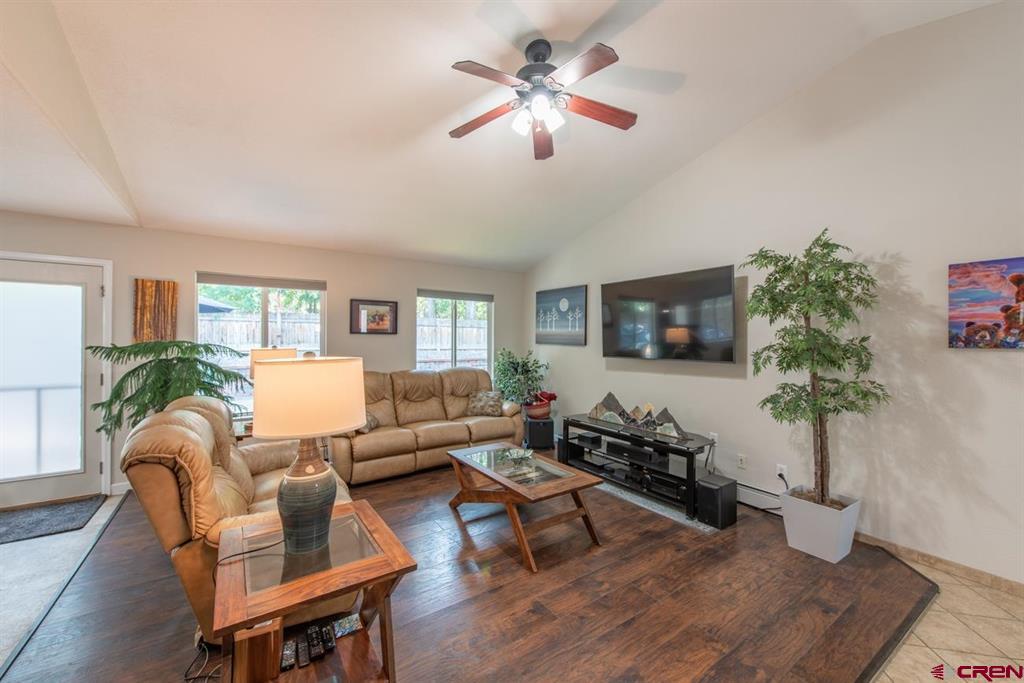 1212 Diamond Hill Street Property Photo 4