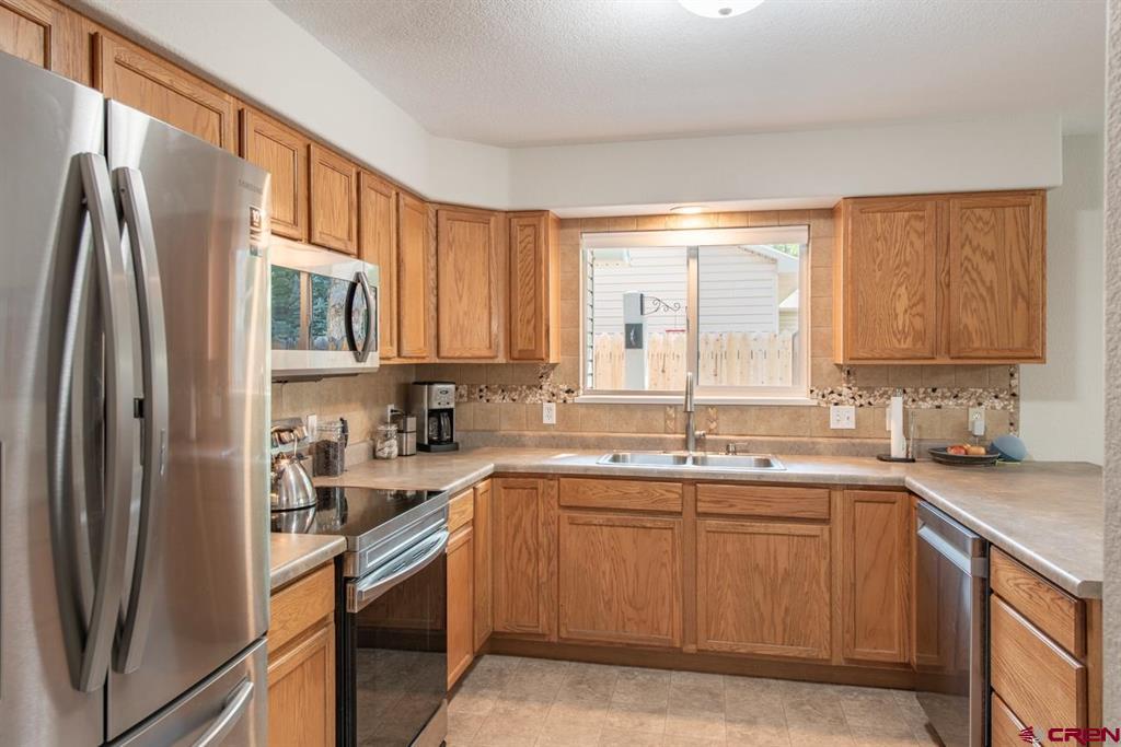 1212 Diamond Hill Street Property Photo 8