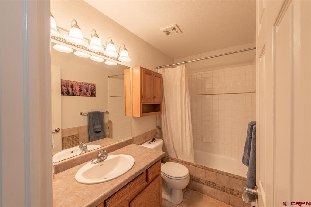 1212 Diamond Hill Street Property Photo 20