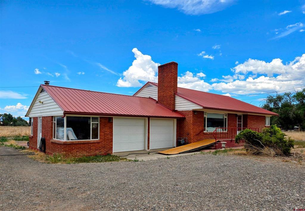 62915 Spring Creek Road Property Photo 1