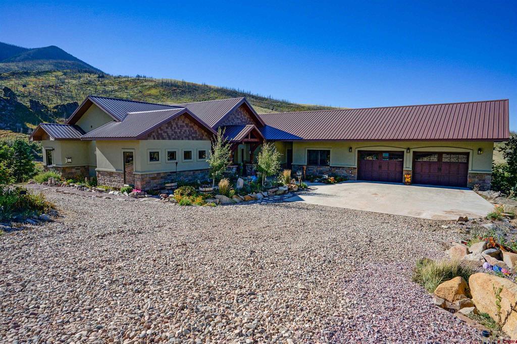 1833 Yellowstone Creek Road Property Photo 1