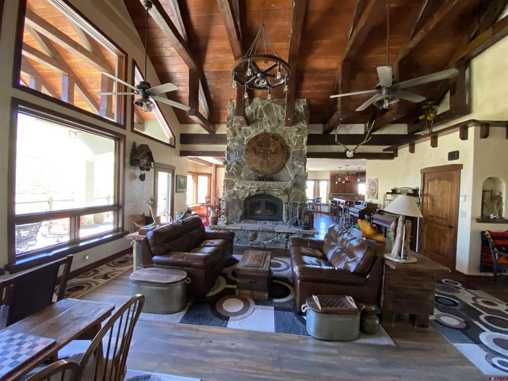 1833 Yellowstone Creek Road Property Photo 5