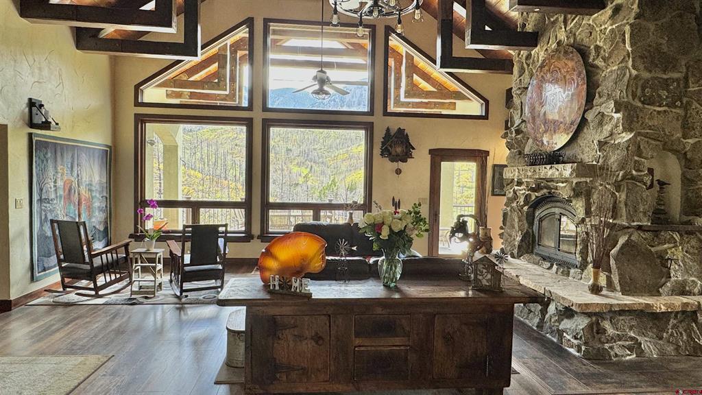 1833 Yellowstone Creek Road Property Photo 8