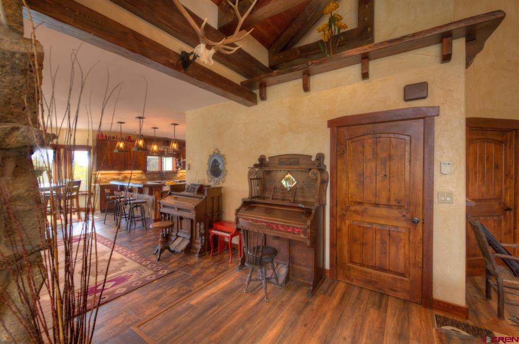 1833 Yellowstone Creek Road Property Photo 10
