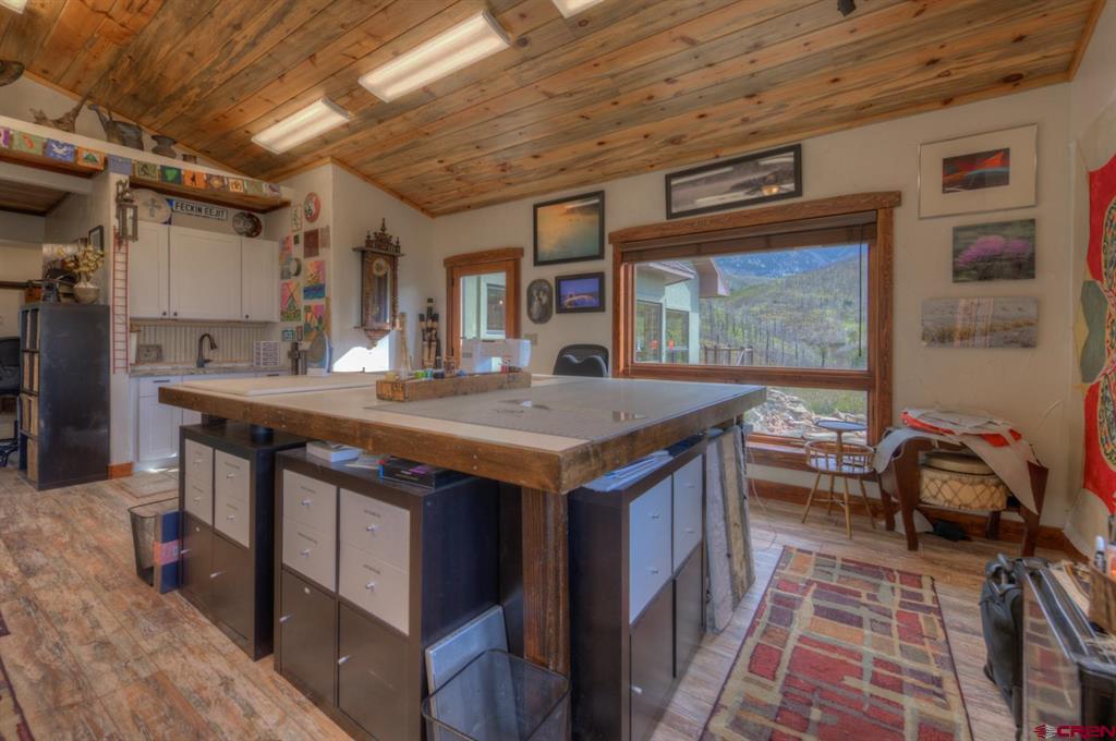 1833 Yellowstone Creek Road Property Photo 33