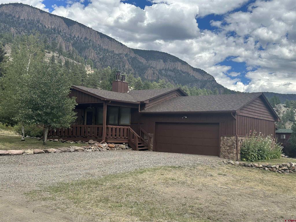 106 Lupine Drive Property Photo 1