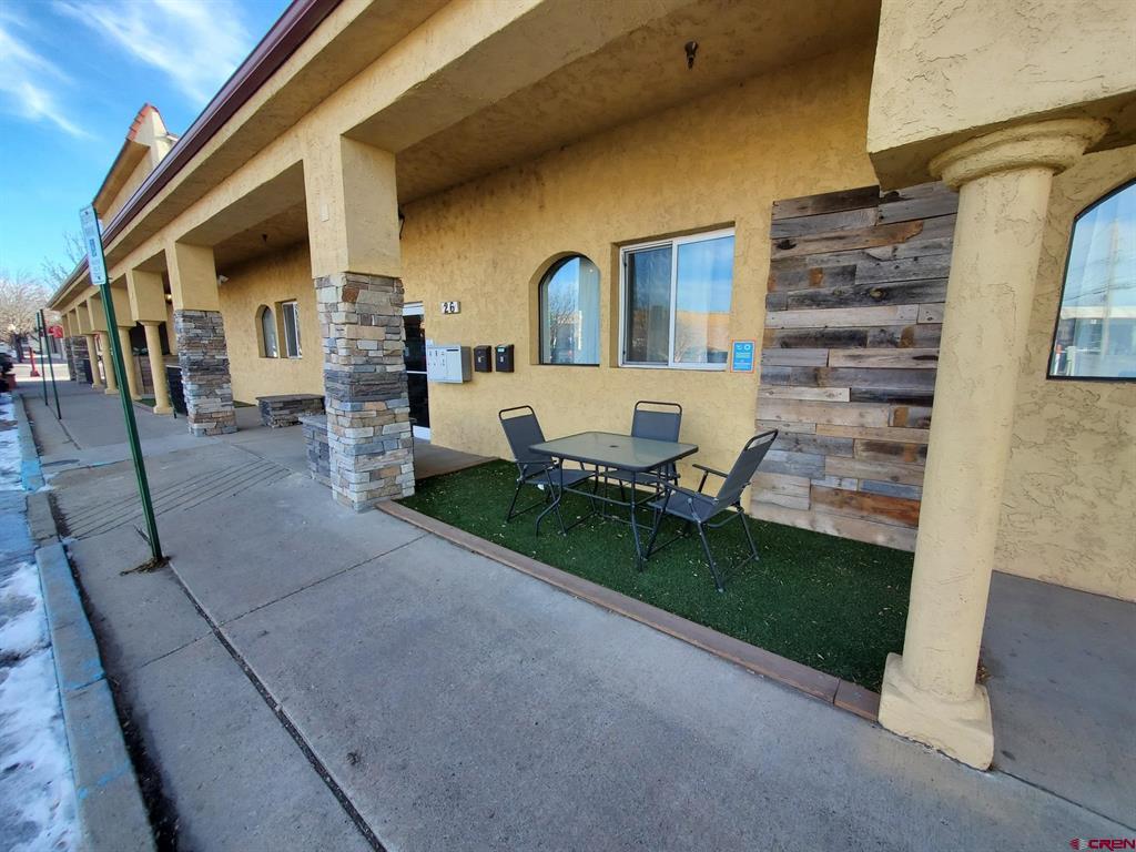 147 E Main Property Photo 34