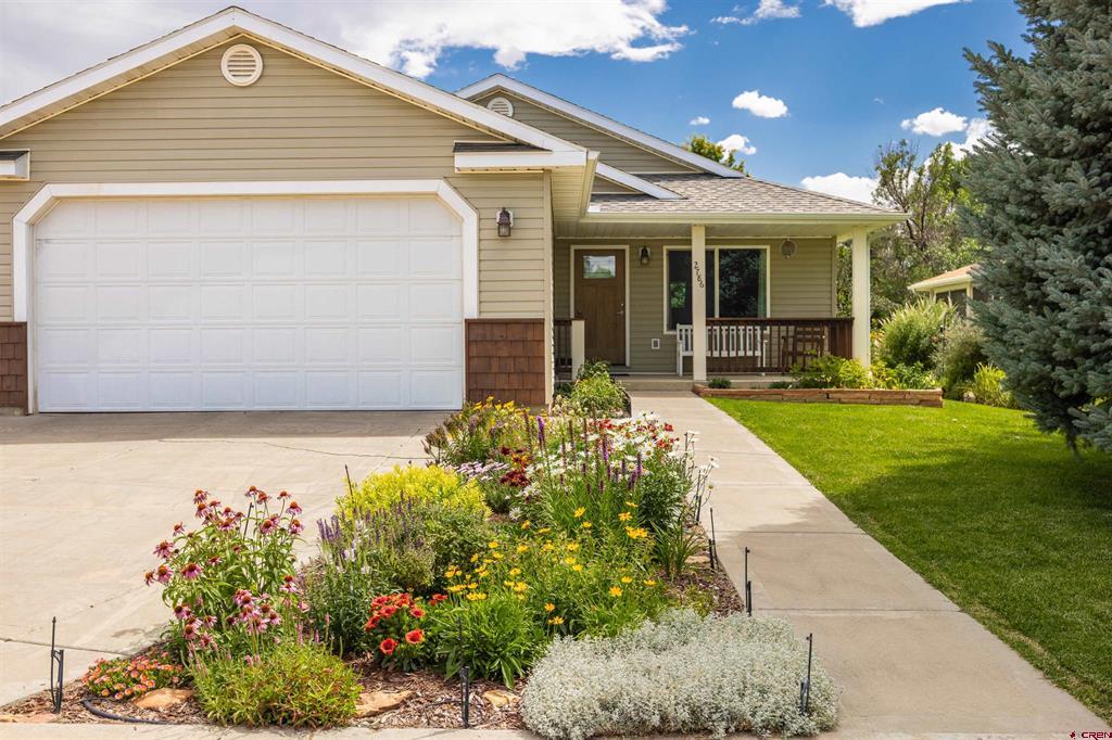 2786 Country Club Way Property Photo 1