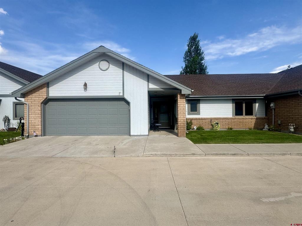 15 Sunnybrook Place Property Photo 1