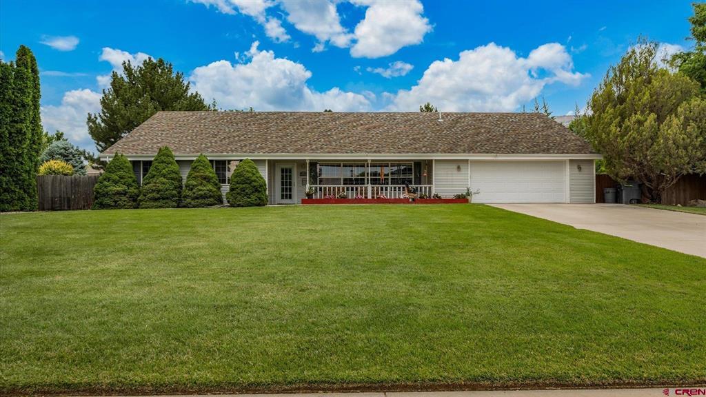 2195 E Canyon Court Property Photo 1