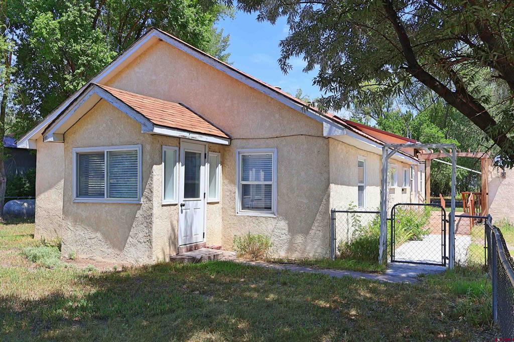 8494 S River Road Property Photo 1
