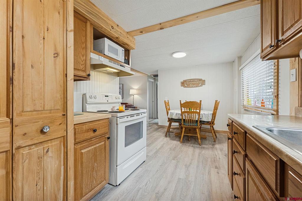 19 Lazy Lane Property Photo 33