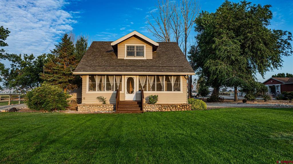 1577 14 1/2 Road Property Photo 4
