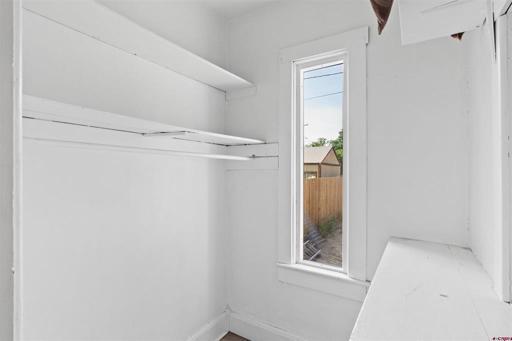 308 E 4th Street Property Photo 15