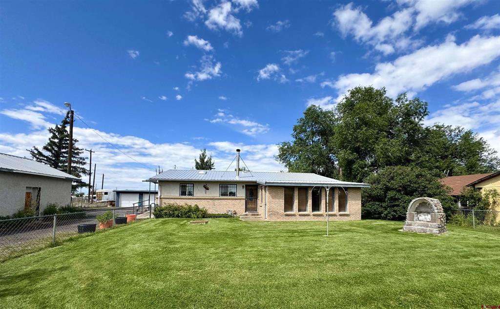 113 Conejos Street Property Photo 1