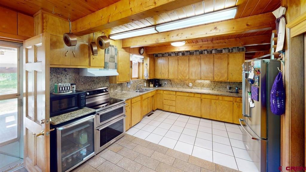 10586 County Road 14 Property Photo 11