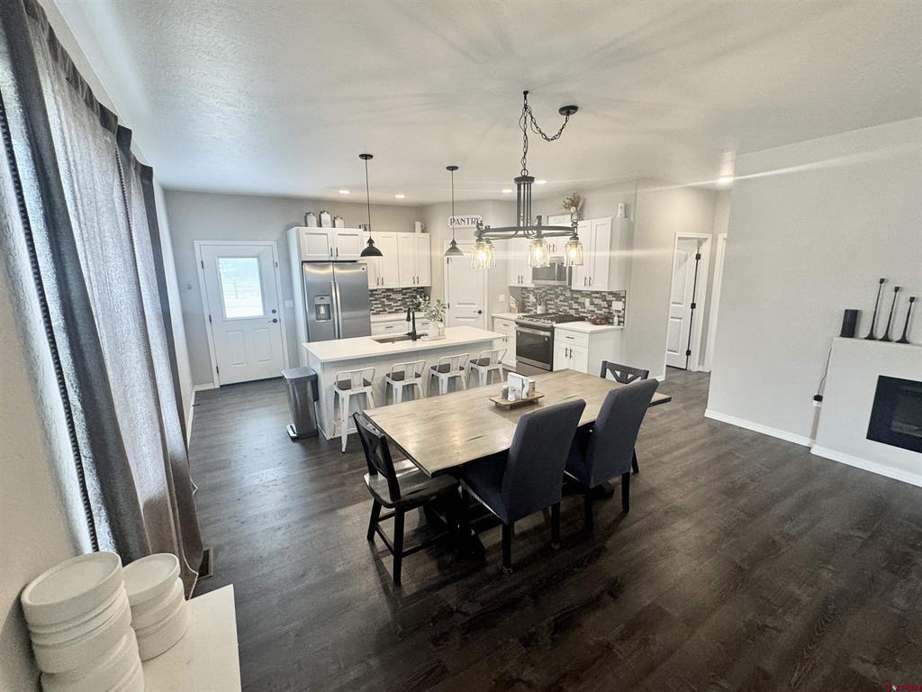 2802 Glacier Drive Property Photo 15