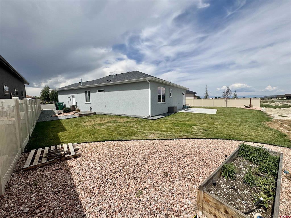 2802 Glacier Drive Property Photo 28