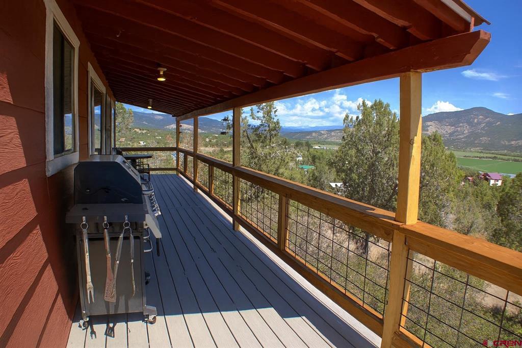 155 Lake View Property Photo 3