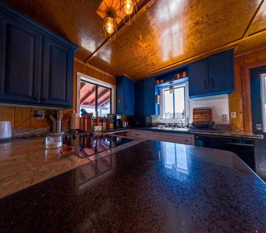155 Lake View Property Photo 8