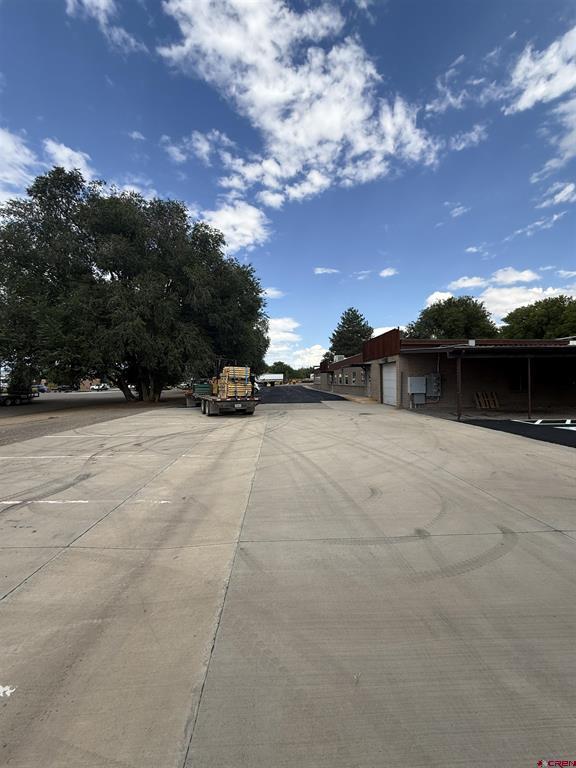 675 Industrial Boulevard Property Photo 22