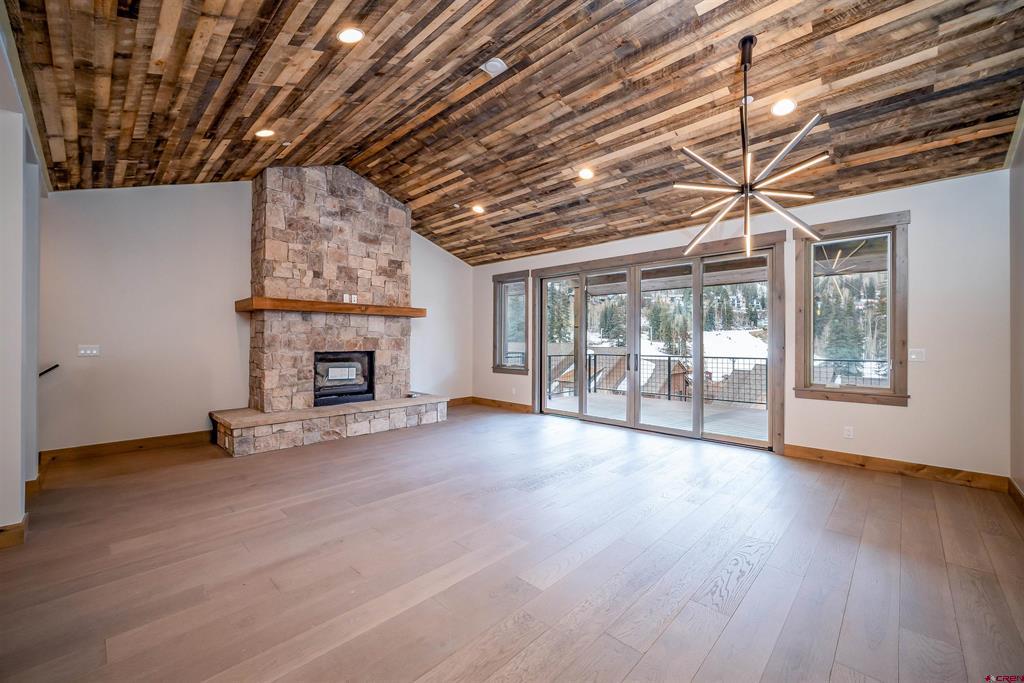 93 Travertine Trail Property Photo 7