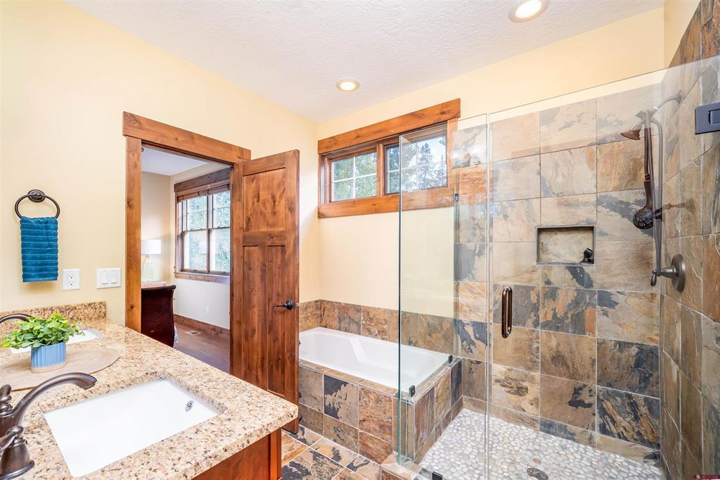 259 Engineer Drive Property Photo 9
