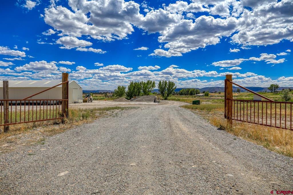 13806 State Highway 151 Property Photo 18