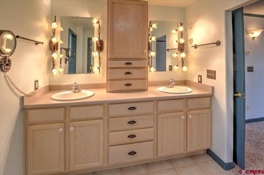 2913 Meadows Drive Property Photo 15